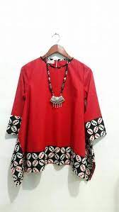 Batik couple simple dirancang serta dikerjakan dengan gaya masa kini untuk menyesuaikan gaya fashion baju sarimbit batik jaman sekarang. Model Baju Batik Atasan Desain Blus Model Baju Wanita Model Pakaian Wanita
