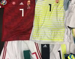 A botka, fiola, orbán, szalai attila négyesből várhatóan legalább hárman ott lesznek a kezdőcsapatban. Nagy Adam A Kezdoben Ime A Rossi Kezdocsapata A Szlovakok Ellen Sportmenu