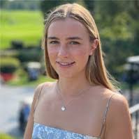 Hannah Clauss's Instagram, Twitter & Facebook