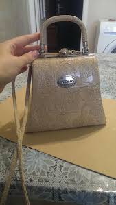 Sumka Versace Original Staraya Kollekciya Cena 500 Grn V Kataloge S Dlinnymi Ruchkami Kupit Zhenskie Veshi Po Dostupnoj Cene Na Shafe Ukraina 8269351