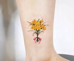 I fiori recisi all'inizio dello sboccio durano una decina di giorni in vaso. 15 Delicate Idee Di Design Per Tatuaggi Con Fiori Di Narciso Tatuajesweb Info