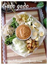 Don T Gaduh Over Gado Gado Indonesian One Dish Salad Gado Gado Spicy Dishes Gado Gado Vegetarian Recipes