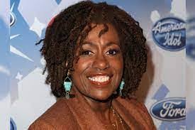 Beth Gean's Instagram, Twitter & Facebook