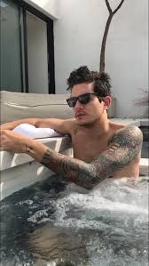 Great interview with john mayer on fuse talking about his traditional japanese sleeve tattoo. Oooooooooooh My John Mayer John Mayer Tattoo I John