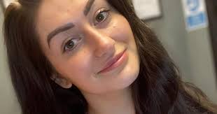 Botox bandit mum and daughter had £500 treatments then FLED beauticians