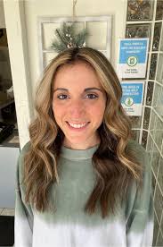 💃JLO BRONDE for Olivia Pasquale! Color and cut by Sean Nemcek. #goldwell  #balayage #hair #goldwellcolor #haircolor #behindthechair #elumen  #iamgoldwell #olaplex #haircut #hairstyle #hairstylist #modernsalon  #hairgoals #blonde #highlights #kms ...