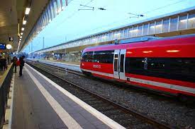 Züge fahren stündlich zwischen stuttgart und augsburg. Bahn Fahrzeit Zwischen Ulm Und Augsburg Verringert Sich Augsburg B4b Schwaben