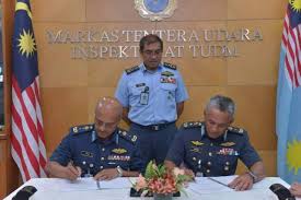 Tentera laut diraja malaysia 05 perbarisan istiadat penghargaan panglima tentera laut. Change Of Appointment Ceremony For Inspector General Of The Rmaf My Military Times