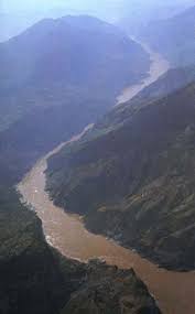 Yangtze river, also spelled yangtse river, yangzi river and yangtze kiang, is derived from yangzi jiang listen (help·info), the local name for a stretch of the lower yangtze near yangzhou. Yangtze River