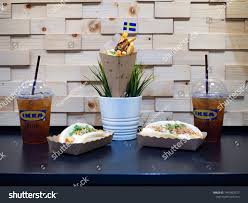 27 Aug 2019 Nonthaburi Thailand Table Of Ikea Food Sausage Sandwiches And Iced Lemonade Cups At Ikea Cafe Bangyai Thailand Ikea I Ikea Food Food Mulled Wine