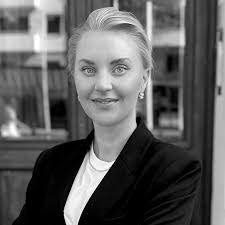 Madeleine Werner's Instagram, Twitter & Facebook