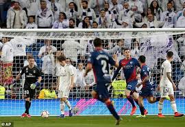 Real madrid beats sd huesca with the goals of isco, ceballos and benzema. Real Madrid Vs Huesca La Liga 2018 19 Live Score Lineups And Updates Daily Mail Online