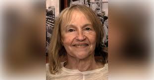 Michelle Dellinger's Instagram, Twitter & Facebook