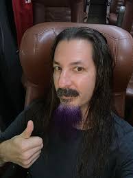 WELCOME TO THE ARISTOCLUB: (crossposted from The Aristocrats) Check out the  second video single from our upcoming album DUCK. This one's called  “Aristoclub”, and it's our tongue-in-cheek pastiche of an ultra-mainstream  1990s