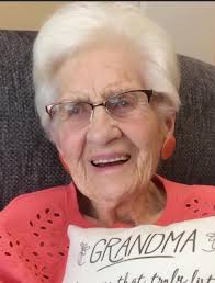 Obituary of Phyllis Robertson