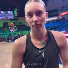 Paige Bueckers White Chocolate