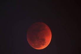 26 मई को इस साल का सबसे पहला चंद्र ग्रहण लगने जा रहा है. Chandra Grahan Lunar Eclipse 2018 Time In India And Date What Is Moon Eclipse Significance All You Need To Know The Financial Express