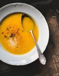 Soupe Aux 5 Legumes Pour 2 Personnes Recettes Elle A Table Recette Soupe De Potiron Recette Soupe Soupe
