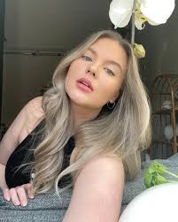 LISH (@aliciabrockert_) · Instagram 照片和视频