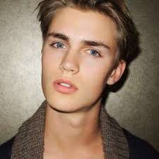 Ethan Shepherd's Instagram, Twitter & Facebook