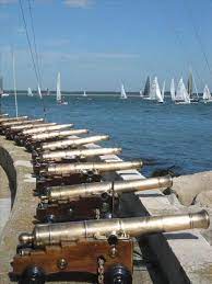 signalling cannons at the royal yacht squadron in cowes england united kingdom worldnomads com isle of wight cowes isle of wight places
