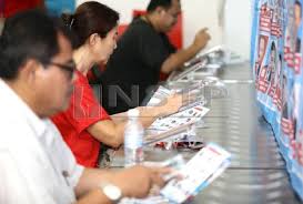 Fakulti sains sosial dan kemanusiaan 1/2. Populariti Nurul Izzah Jadi Taruhan Kem Rafizi