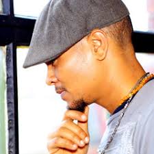 Stream Pauline Mcintyre music