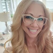 Hoy es día de regocijo para todos aquellos que admiramos la carrera y  legado de uno de los atletas más grandes que ha producido Puerto Rico, el  Sr. John Velázquez.....finalmente se hace