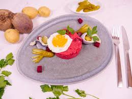 Add the vinegar, two tablespoons of the brown sugar, and half a cup of the orange juice. Labskaus Mit Corned Beef Mehr Genuss