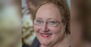 Diane Gatlin's Instagram, Twitter & Facebook