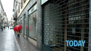 Orari negozi, centri commerciali e outlet. Negozi Aperti Il Primo Maggio Negozi Aperti 1 Maggio