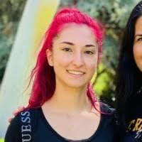 Sara Higgins's Instagram, Twitter & Facebook