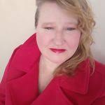 Georgette Dean's Instagram, Twitter & Facebook