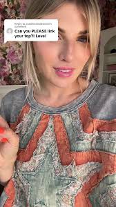 Replying to @Justthosekidsmom this oli and hali top is full of stunning  details 🤩. And yes you can see my mess in the background🤪