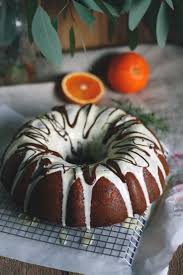 Backblech fetten und den teig darauf verteilen. Rezept Schokoladen Nusskuchen Mit Karotten Und Blutorange Backen