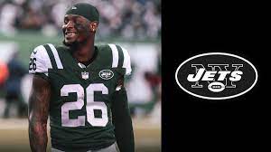 Unfortunately for the jets, bell's contract makes it almost impossible to trade him. Le Veon Bell Contract Jets Sign Rb To Four Year Deal Sports Illustrated