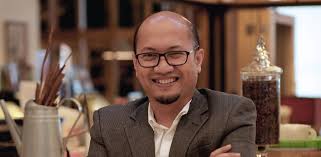 Yuen kuan moon komisaris : Telkomsel Tetapkan Susunan Komisaris Dan Dua Direktur Baru