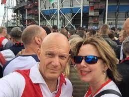 This is cora van nieuwenhuizen by communicatie new skool media on vimeo, the home for high quality videos and the people who love them. Minister Van Nieuwenhuizen Fanatiek Feyenoord Fan Ik Wil Weer Blauwe Kuiten Nederlands Voetbal Ad Nl