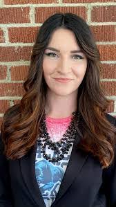 Amanda Kidd's Instagram, Twitter & Facebook