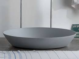 The modern shower bases (also referred to as shower receptors, shower trays or shower floors) have a low profile design for a clean polished look. Metal Shower Trays Archiproducts