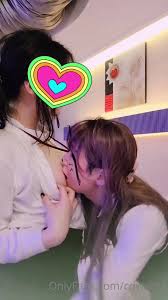 Korean Shemale Cdwant2 Kiss And Blowjob Shemale 2 - EPORNER