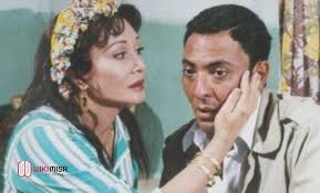 يصل من الصعيد، فرحان ملازم آدم، الذى يعلم محصل فى أتوبيس، أنه إنسان سليم النية، أبيض العقلية، لا يحب العنف، وإن اضطر إلى مواجهته كثيرًا، يسكن فى حجرة داخل بيت متواضع تملكه بائعة الكشرى فى الحى، عاشت سنوات تفتقد زوجها المسجون، تعجب بفحولة فرحان. ÙÙÙ ÙØ±Ø­Ø§Ù ÙÙØ§Ø²Ù Ø§Ø¯Ù