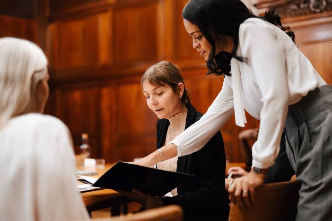 Finding a bankruptcy attorney near me or the best divorce lawyer near me