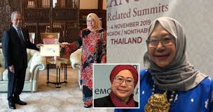 More images for tan sri dr jemilah mahmood » Tan Sri Dr Jemilah Mahmood Sinonim Dengan Mercy Kini Dilantik Sebagai Penasihat Khas Pm Nona