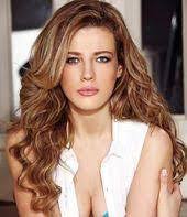 Melanie Rigdon's Instagram, Twitter & Facebook