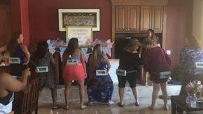 #juegos #de #baby #shower #en #espanol #juegos , juegos para baby shower dinamicos centros de mesa para bautizos , juegos imprimibles para baby higiene fiestas y juegos , partes del cuerpo del bebé juego para baby shower imagui , crucigrama baby shower pelauts com. 20 Juegos Para Baby Shower Realmente Divertidos Videos 2017 Juegos Para Baby Shower Baby Showers Divertidos Bestidos Bebe
