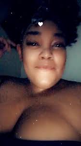 Sade Wells (@sadewells2)