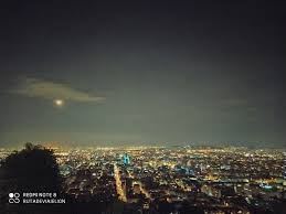 Bogotá, soacha, mosquera, funza, madrid, chía, cajicá, cota, la calera, tenjo, tabio, sibaté, zipaquirá y facatativá (en el censo de 2005, el dane adicionó cita requerida a bojacá, gachancipá, tocancipá y sopó) con un total de 17 municipios y el distrito. Como Llegar A La Calera Bogota Ruta De Viaje Lion