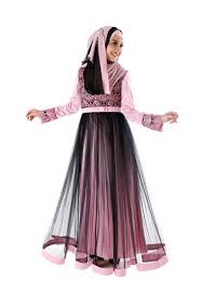 Contohnya saja seperti batik kombinasi, memadukan antara batik dengan kain lainnya sehingga menghasilkan model baju yang unik dan. Model Baju Gamis Sifon Paling Diminati