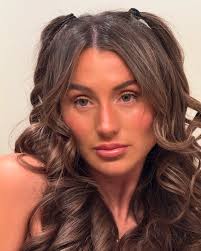 Sydney Webb's Instagram, Twitter & Facebook